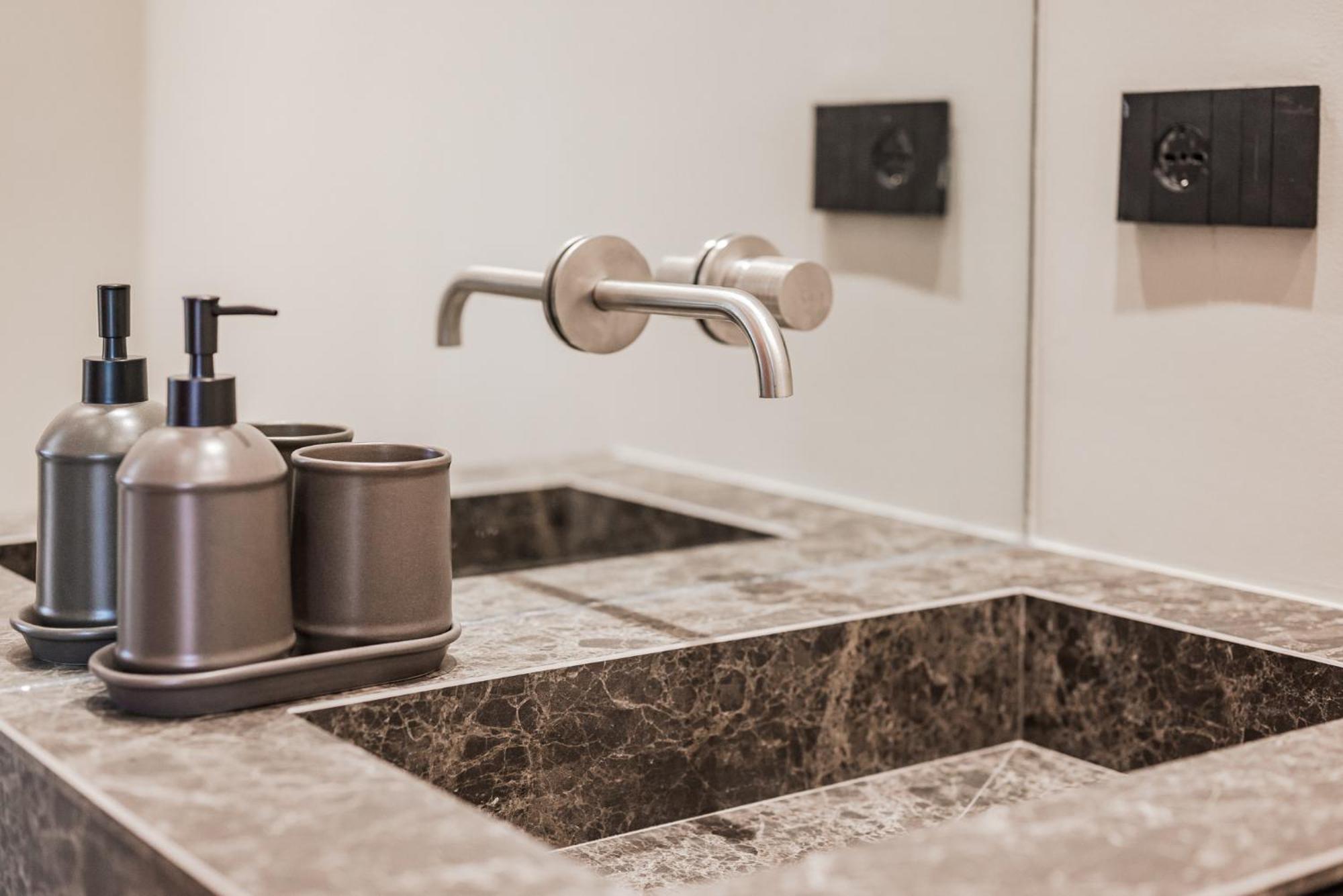 Luxury Suite Nel Cuore Di Milano Exterior foto